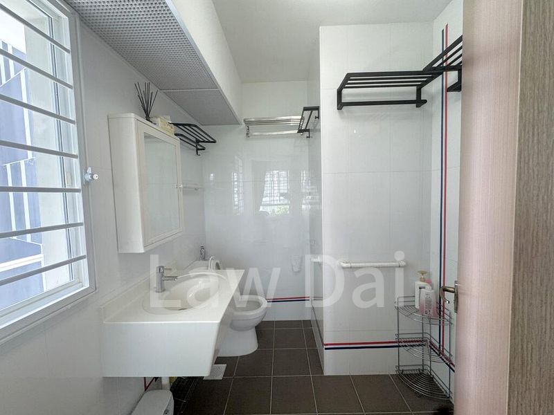 4 Room (4A) HDB for Sale in  43A Margaret Drive - Image 5
