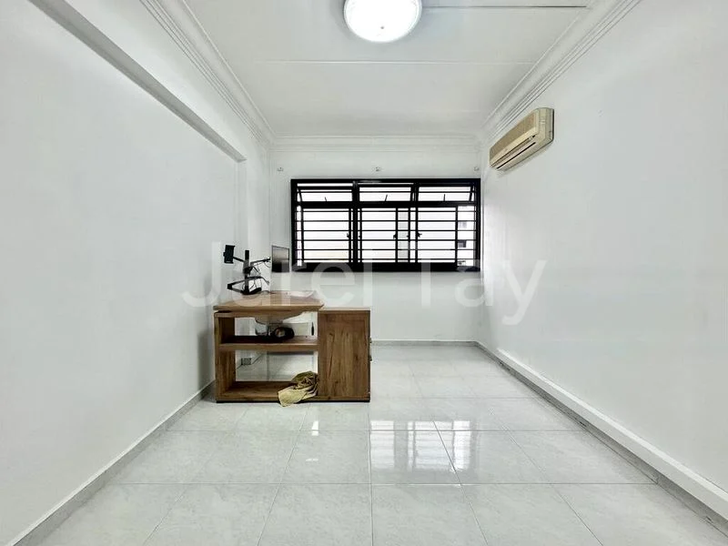 Room (HDB) for Rent in  944 Hougang Street 92 - Image 4