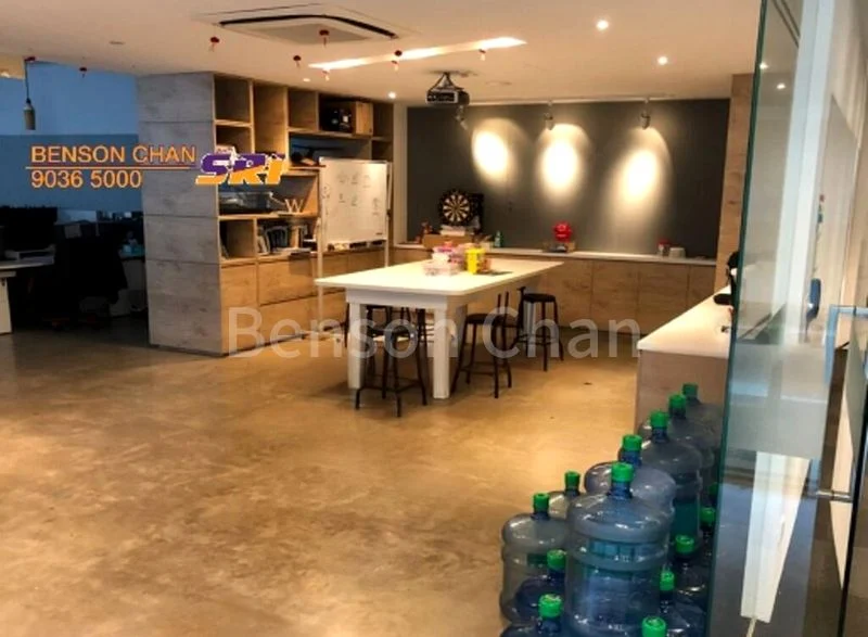 Light Industrial (B1) for Rent: 8 Commonwealth Lane - Image 2