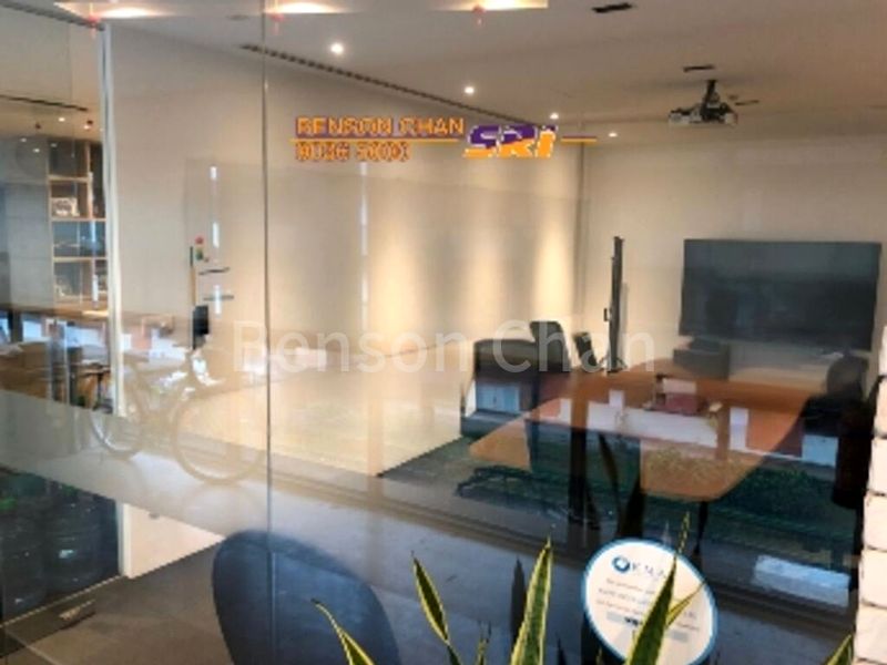 Light Industrial (B1) for Rent: 8 Commonwealth Lane - Image 4