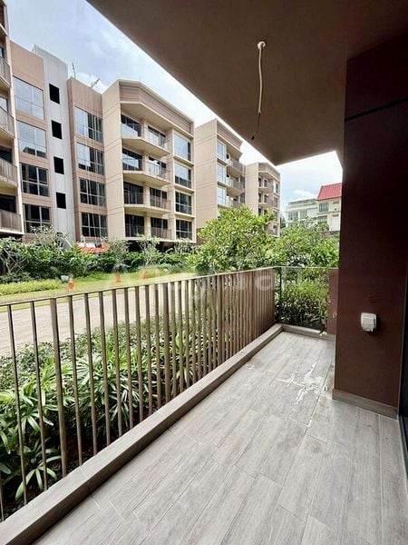 4 Bed Condo for Sale in  The Watergardens At Canberra - Image 2