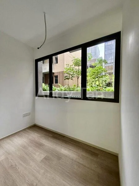 4 Bed Condo for Sale in  The Watergardens At Canberra - Image 8