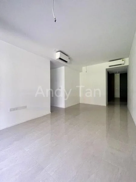 4 Bed Condo for Sale in  The Watergardens At Canberra - Image 15