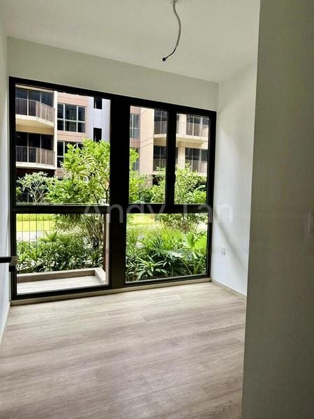 4 Bed Condo for Sale in  The Watergardens At Canberra - Image 13