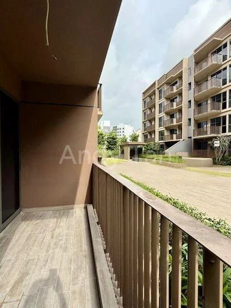 4 Bed Condo for Sale in  The Watergardens At Canberra - Image 1