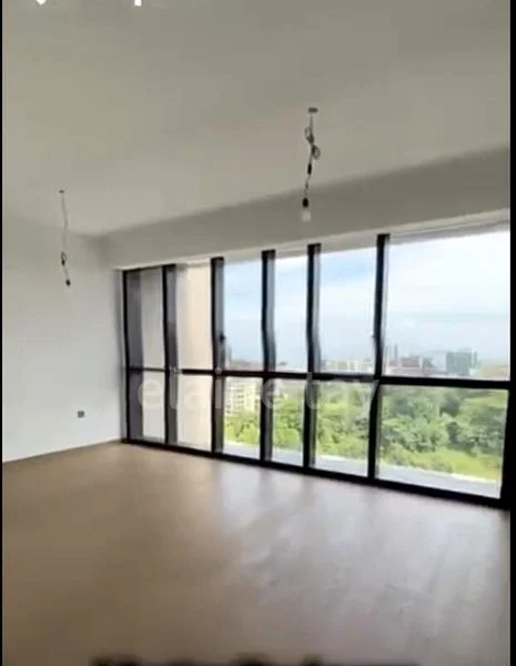 4 Bed Condo for Sale in  Sceneca Residence / Sceneca Square - Image 2