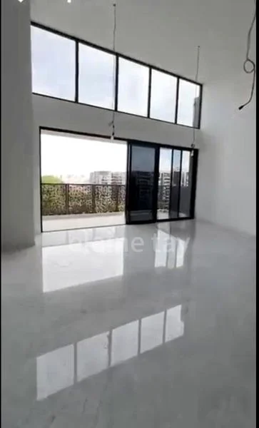 4 Bed Condo for Sale in  Sceneca Residence / Sceneca Square - Image 4