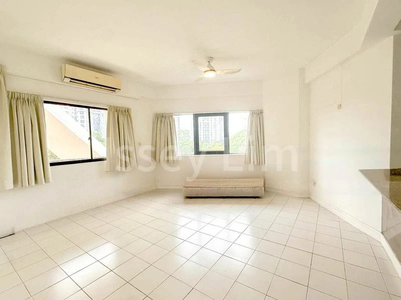 2 Bed Condo for Rent in Bayshore Park - Image 3