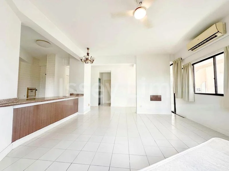 2 Bed Condo for Rent in Bayshore Park - Image 6