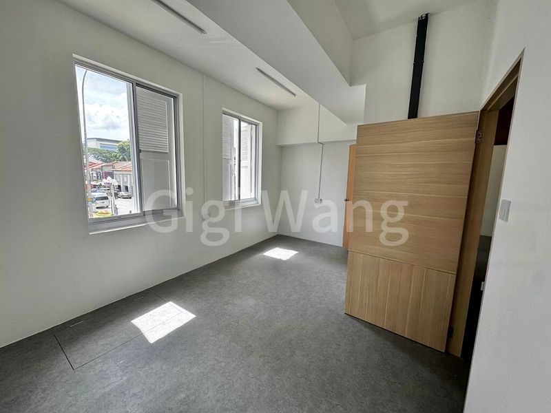 Shop / Shophouse for Rent: Corner Unit | Level 2 | Arab Street - Image 7