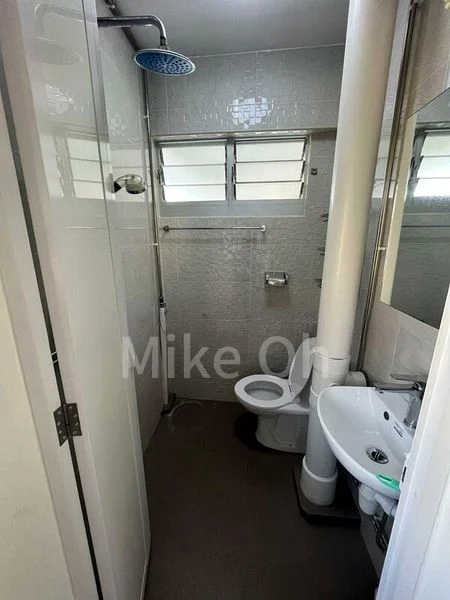 3 Room (3NG) HDB for Sale in  105 Clementi Street 12 - Image 2