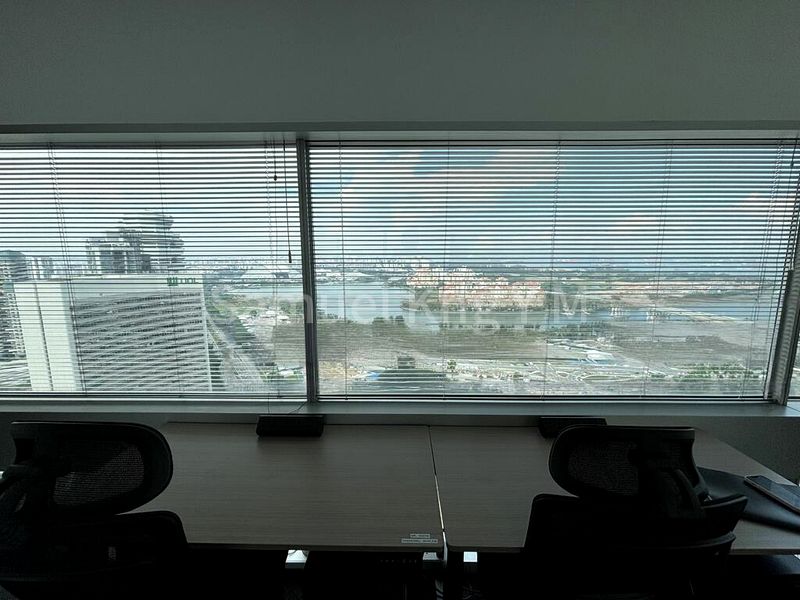 Office for Rent: Beach Road - Image 2