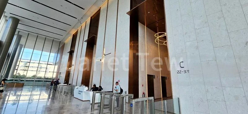 Office for Rent: Labrador Tower - Image 2