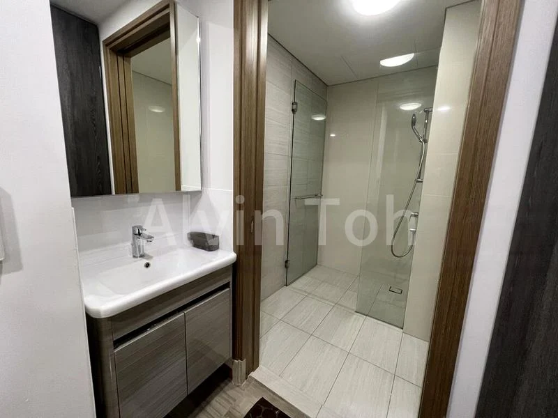 2 Bed Condo for Rent in  Lakeville - Image 5