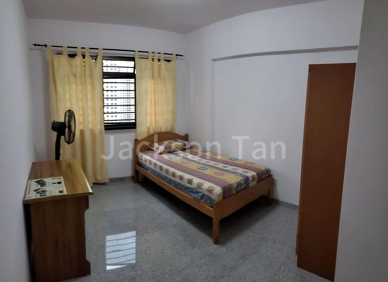 Common Room (HDB) for Rent in 118A Jalan Membina - Image 3