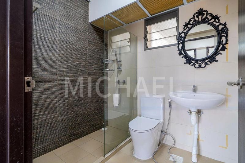 Premium HDB for Sale in  335A Anchorvale Crescent - Image 2