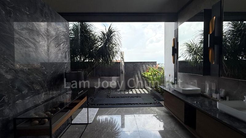 6 Bed Bungalow (Landed) for Sale in  Mariam Close - Image 7