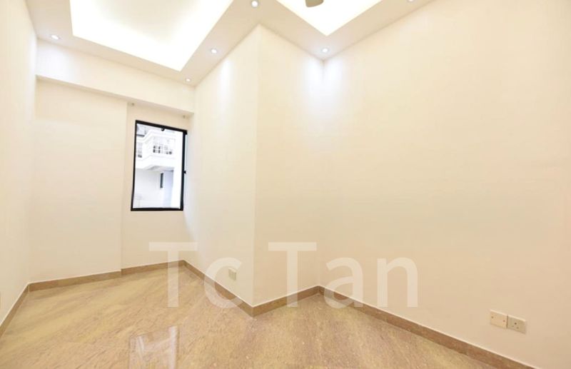 5 Bed Condo for Rent in  Spring Grove - Image 13