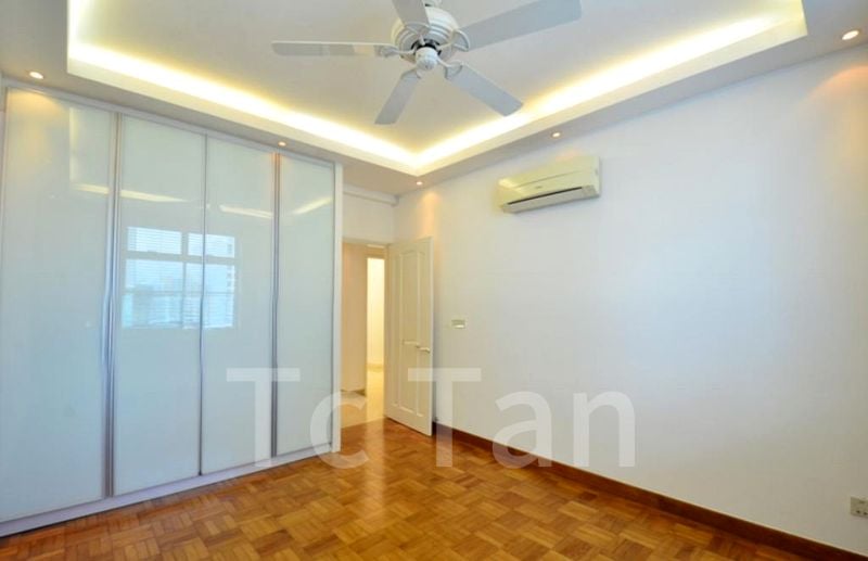 5 Bed Condo for Rent in  Spring Grove - Image 10