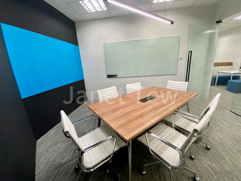 Office for Rent: King's Centre - Image 14