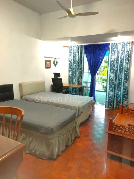 Common Room (Landed) for Rent in  Fulton Hill - Image 1