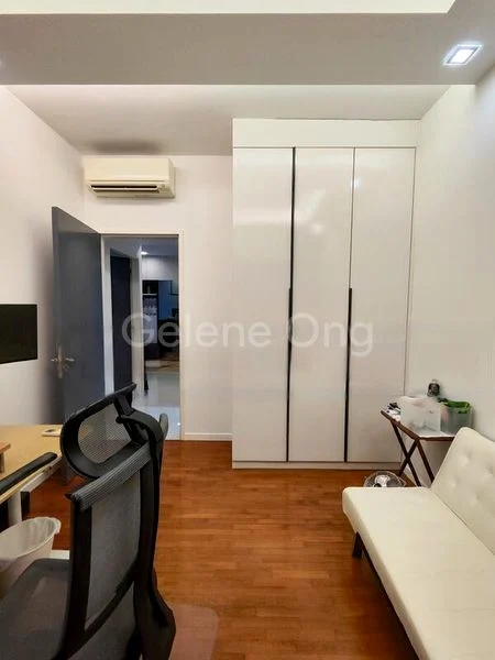 2 Bed Condo for Sale in  The Interlace - Image 5