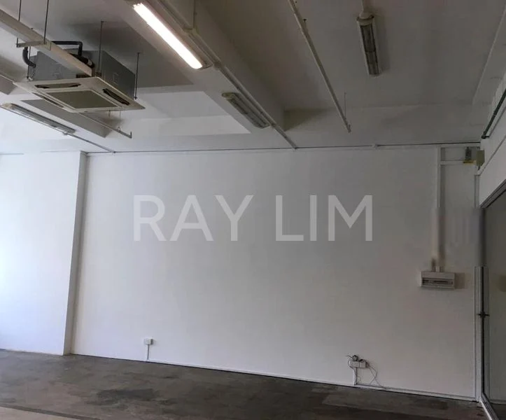 Light Industrial (B1) for Sale: One Commonwealth - Image 1