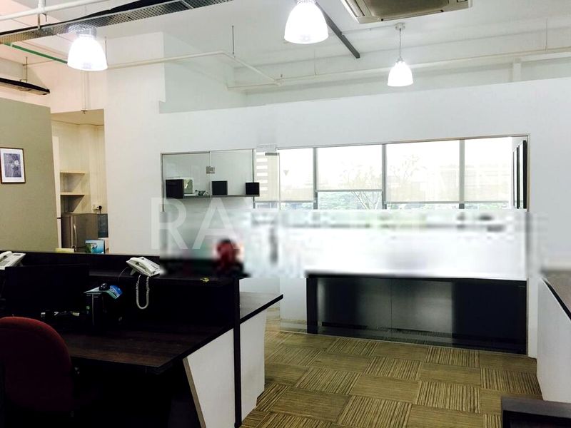 Light Industrial (B1) for Sale: One Commonwealth - Image 6