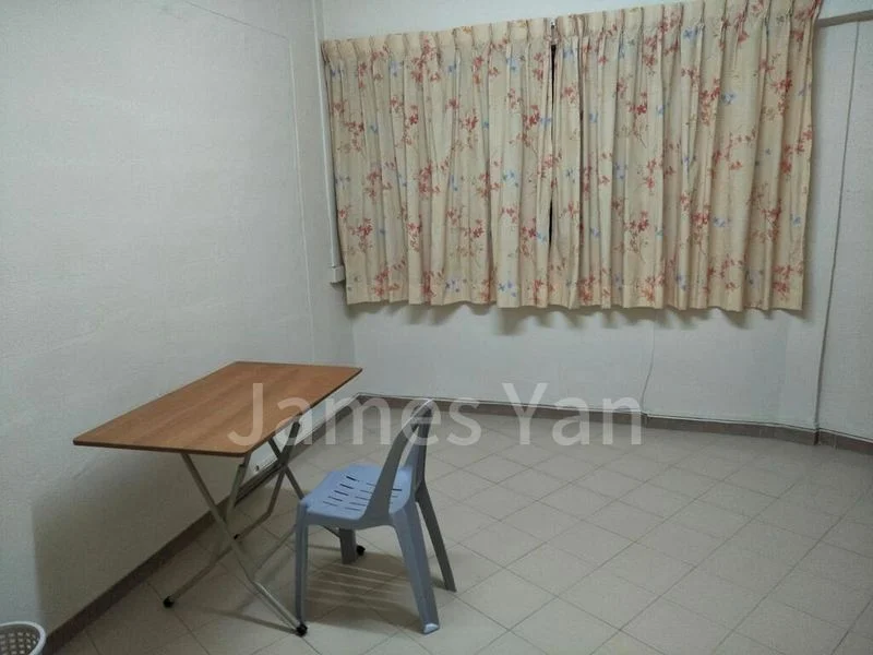Common Room (HDB) for Rent in  550 Jurong West Street 42 - Image 1