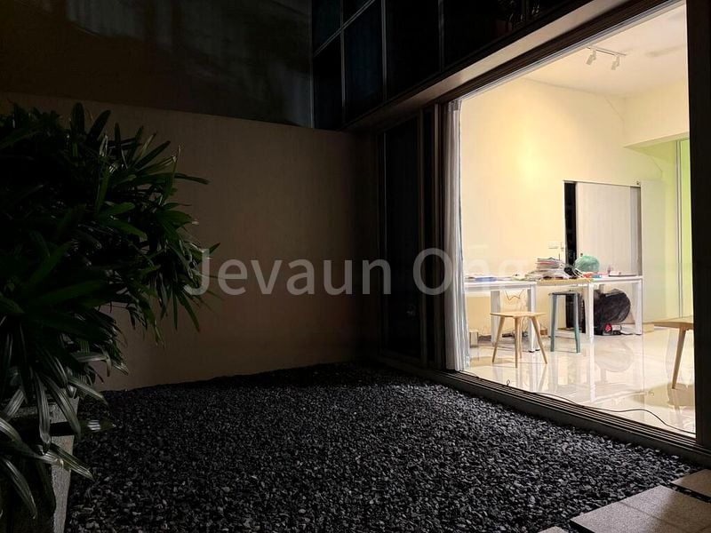 4 Bed Condo for Sale in  The Vales - Image 18