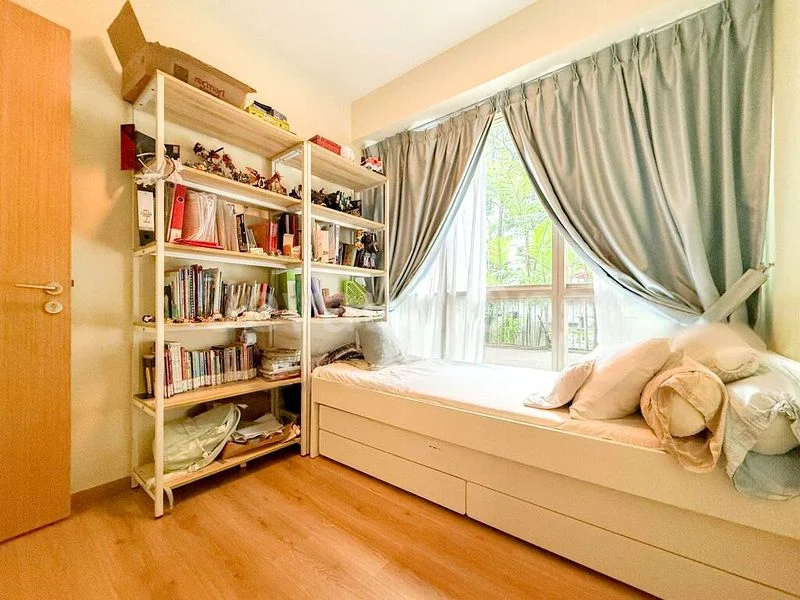 4 Bed Condo for Sale in  The Vales - Image 12