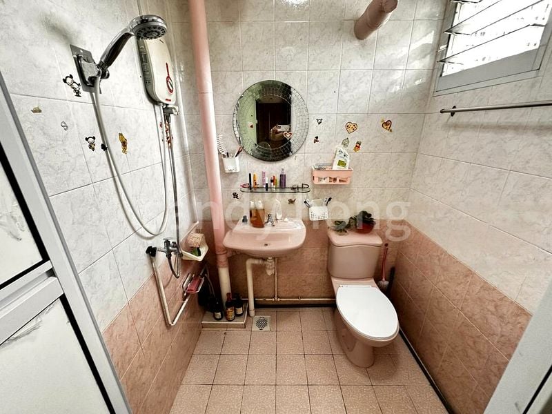 4 Room (4NG) HDB for Sale in 134 Bukit Batok West Avenue 6 - Image 4