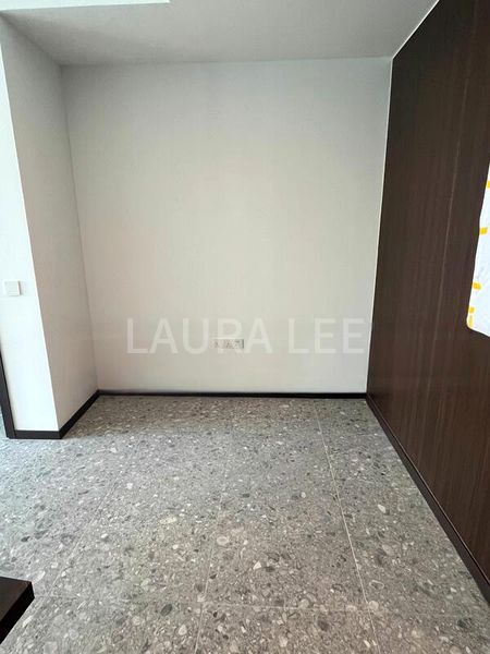 1 Bed Condo for Sale in  One Pearl Bank - Image 11