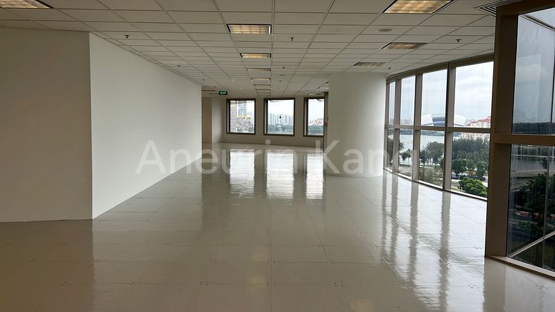 Office for Rent in  Centennial Tower - Image 4
