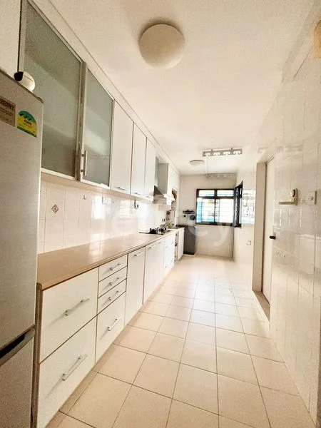 4 Room (4A) HDB for Sale in 688B Choa Chu Kang Drive - Image 2