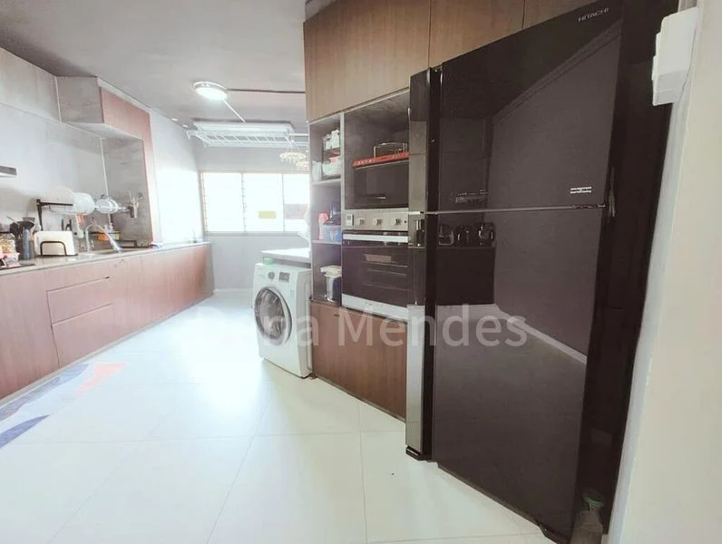 4 Room (4A) HDB for Sale in  514 Jurong West Street 52 - Image 2