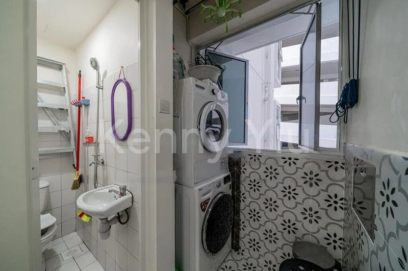 3 Bed Executive Condo for Sale in  La Casa - Image 4