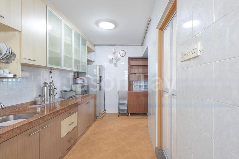 Executive HDB for Rent in  274B Jurong West Street 25 - Image 13