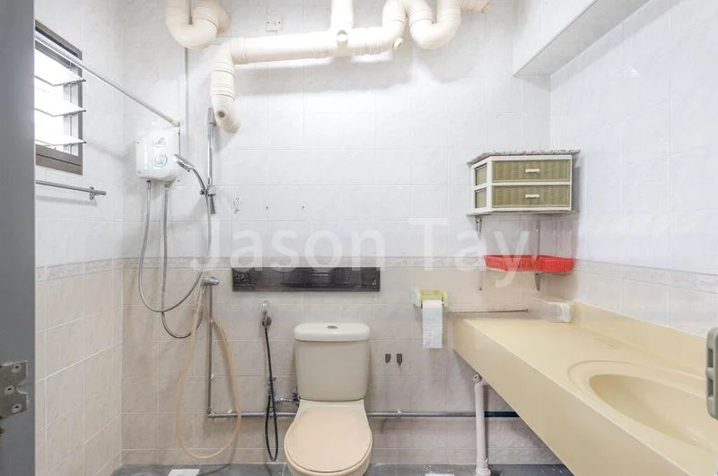 Executive HDB for Rent in  274B Jurong West Street 25 - Image 1