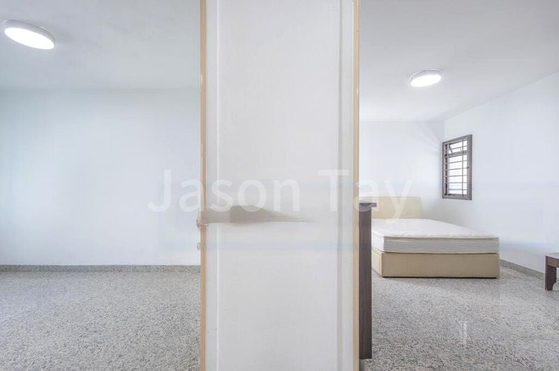 Executive HDB for Rent in  274B Jurong West Street 25 - Image 8