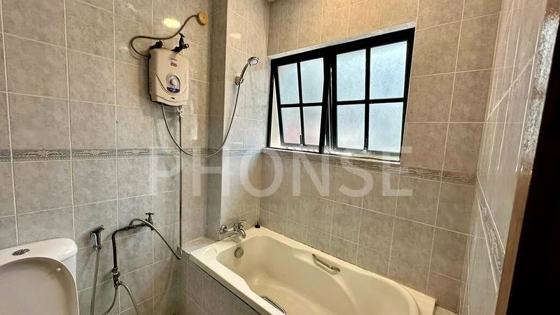 Room (Landed) for Rent in  Eunos Crescent View - Image 7