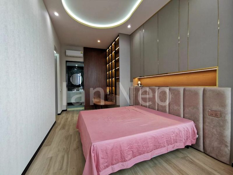 4 Bed Condo for Rent in  D'leedon - Image 2