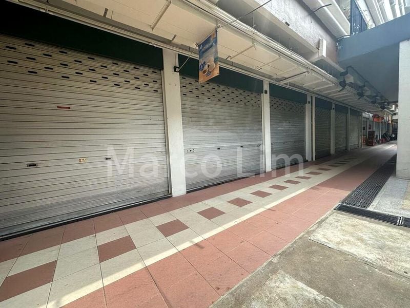 Food & Beverage for Sale: 107, a prime corner shop, on a bustling street in a major retail complex. - Image 1