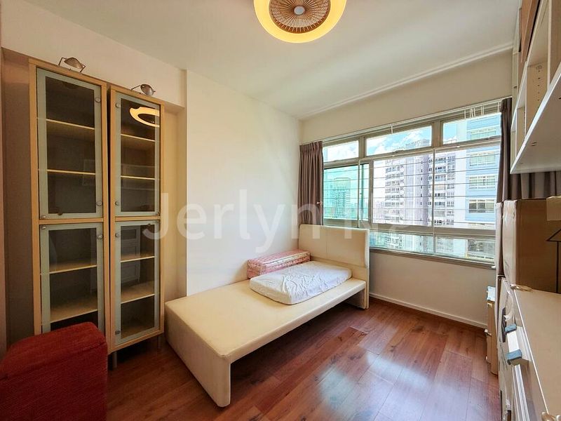 4 Room (4A) HDB for Sale in  127D Kim Tian Road - Image 2