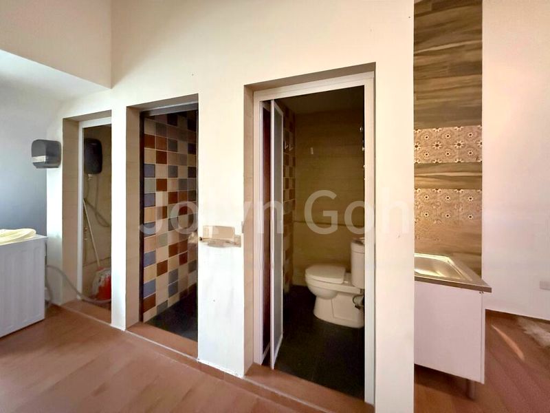 8 Bed Terraced House (Landed) for Rent in Sturdee Road - Image 8