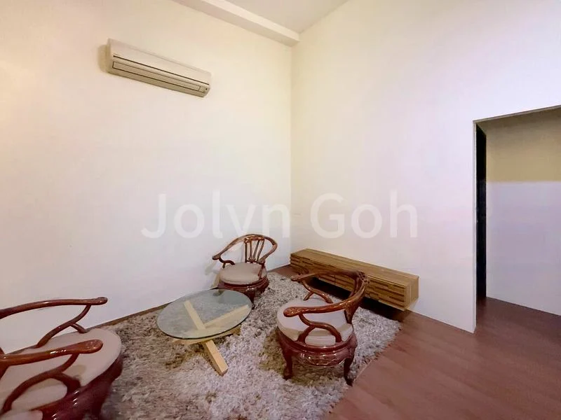 8 Bed Terraced House (Landed) for Rent in Sturdee Road - Image 7