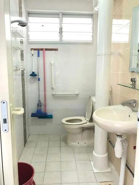 Common Room (HDB) for Rent in  59 Chai Chee Road - Image 7
