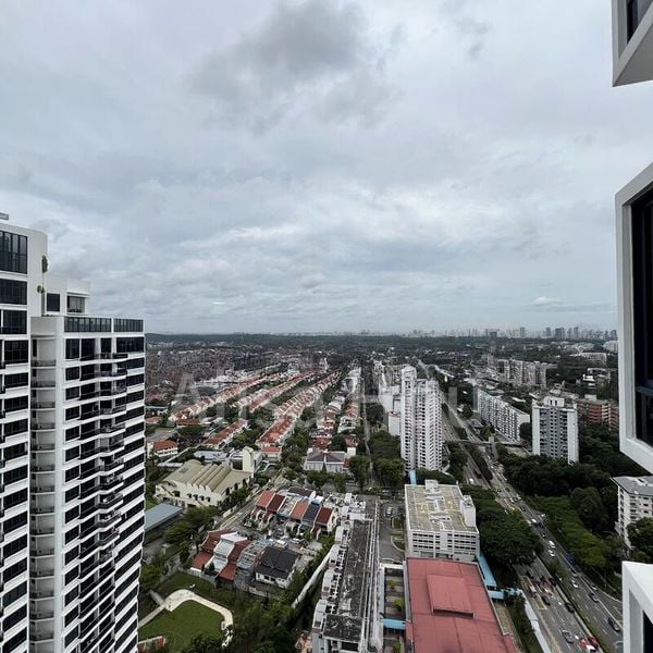 3 Bed Condo for Rent in  D'leedon - Image 3