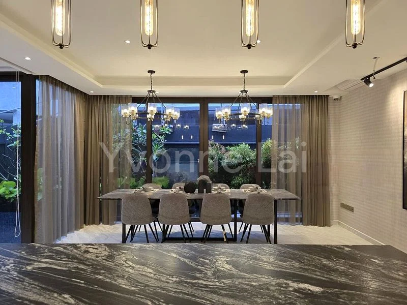 7 Bed Bungalow (Landed) for Sale in  Serangoon Avenue 1 - Image 1
