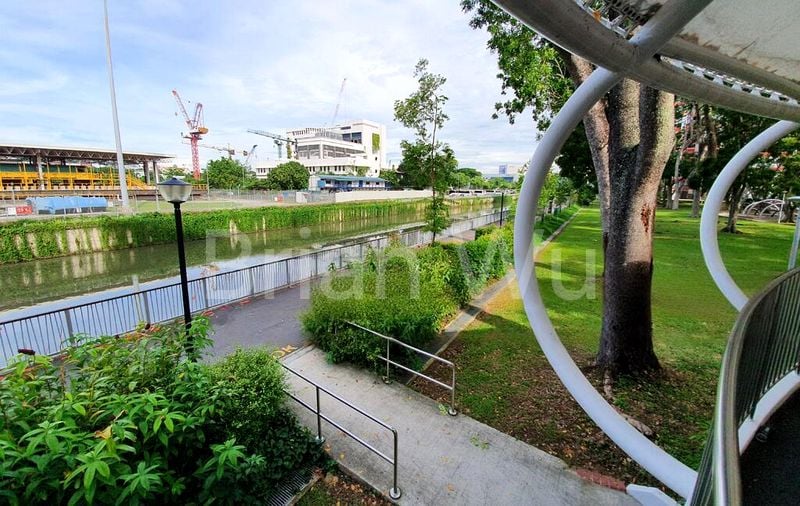 5 Room (5I) HDB for Sale in  161 Bishan Street 13 - Image 5